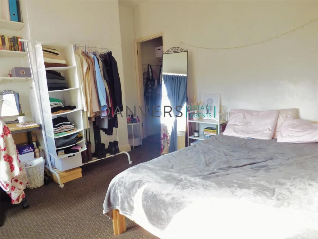 4 bedroom detached house for rent