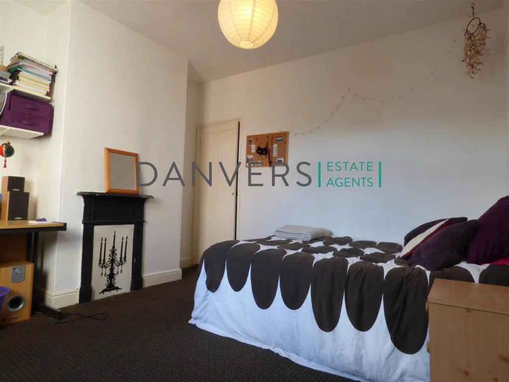 4 bedroom detached house for rent