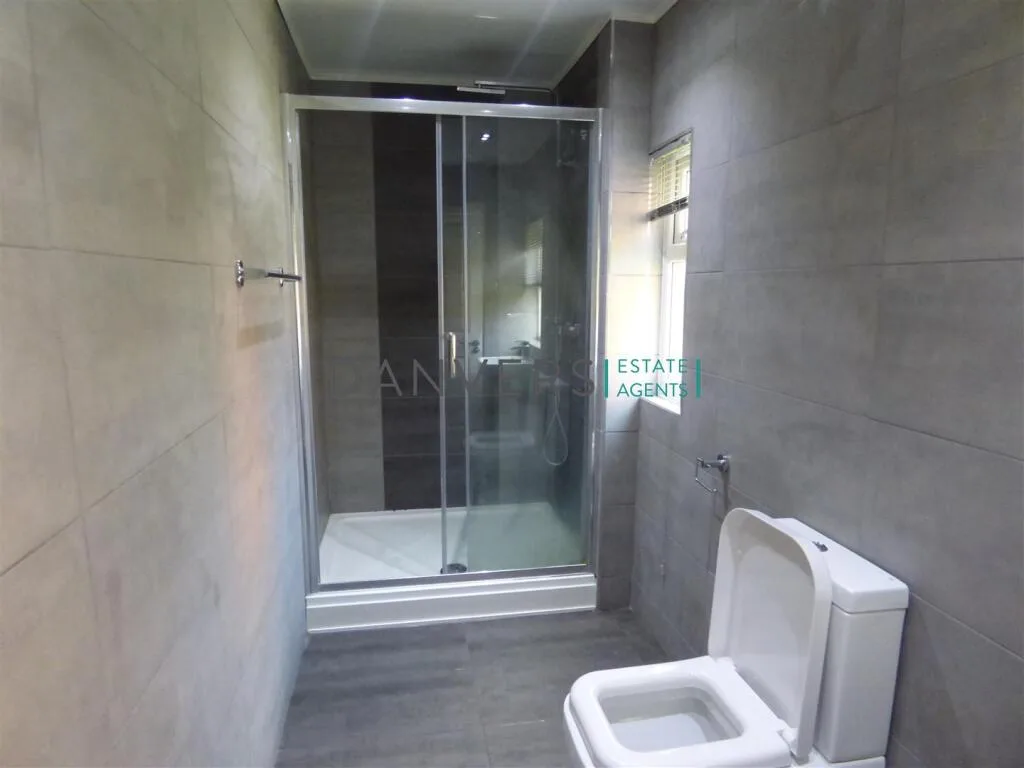 4 bedroom terraced house for rent
