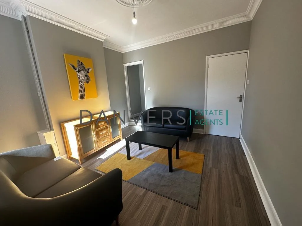 4 bedroom terraced house for rent