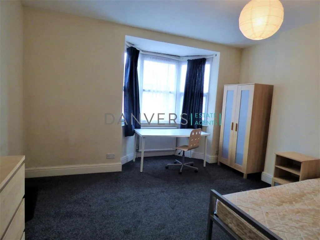 4 bedroom detached house for rent