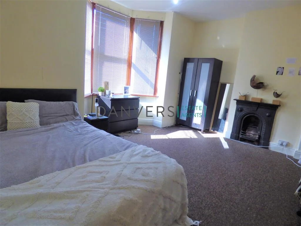 4 bedroom detached house for rent