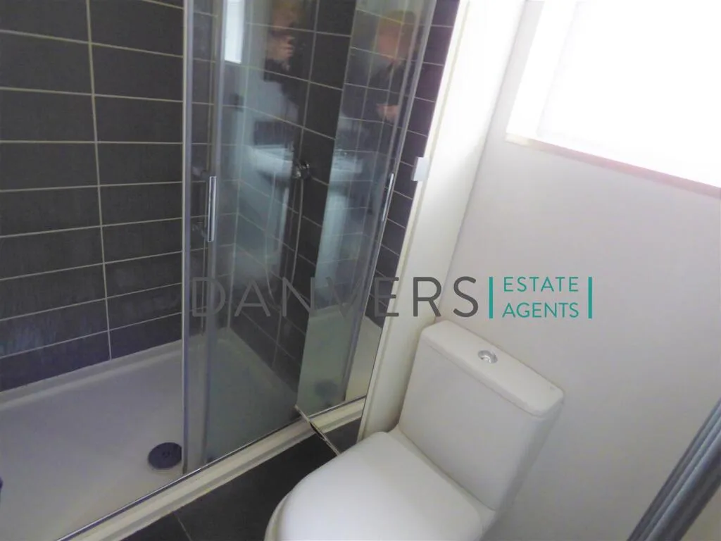 4 bedroom terraced house for rent