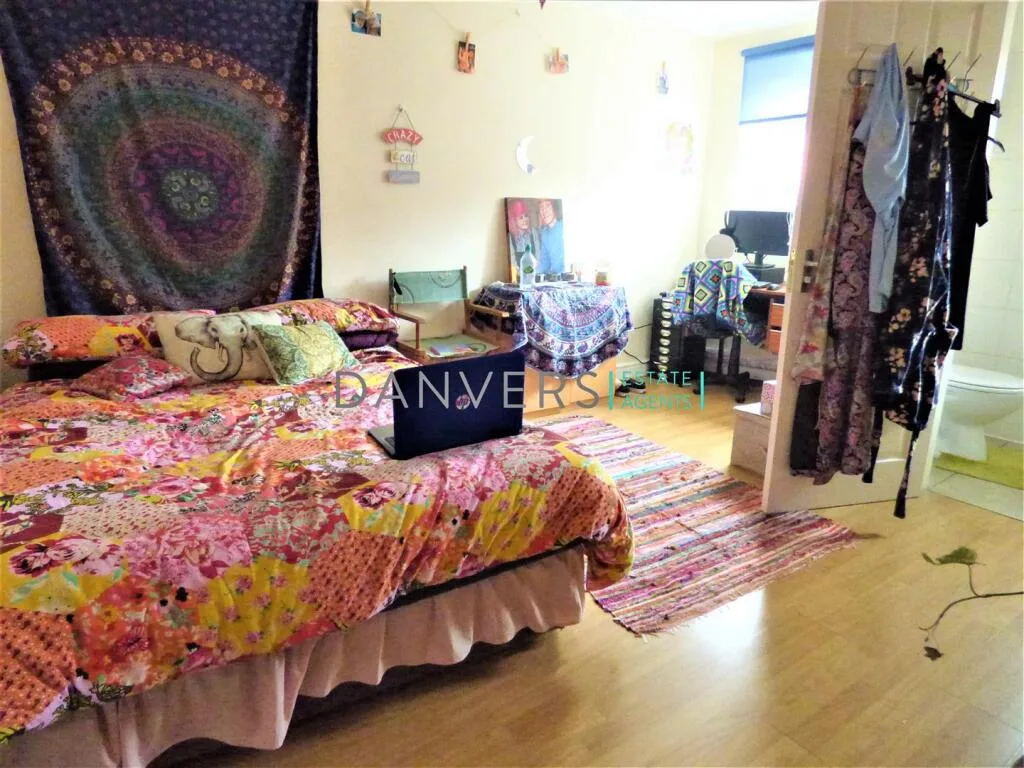2 bedroom terraced house for rent