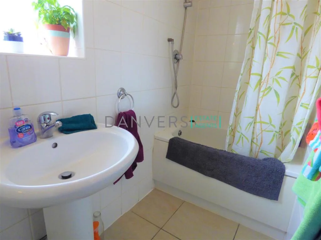 2 bedroom terraced house for rent