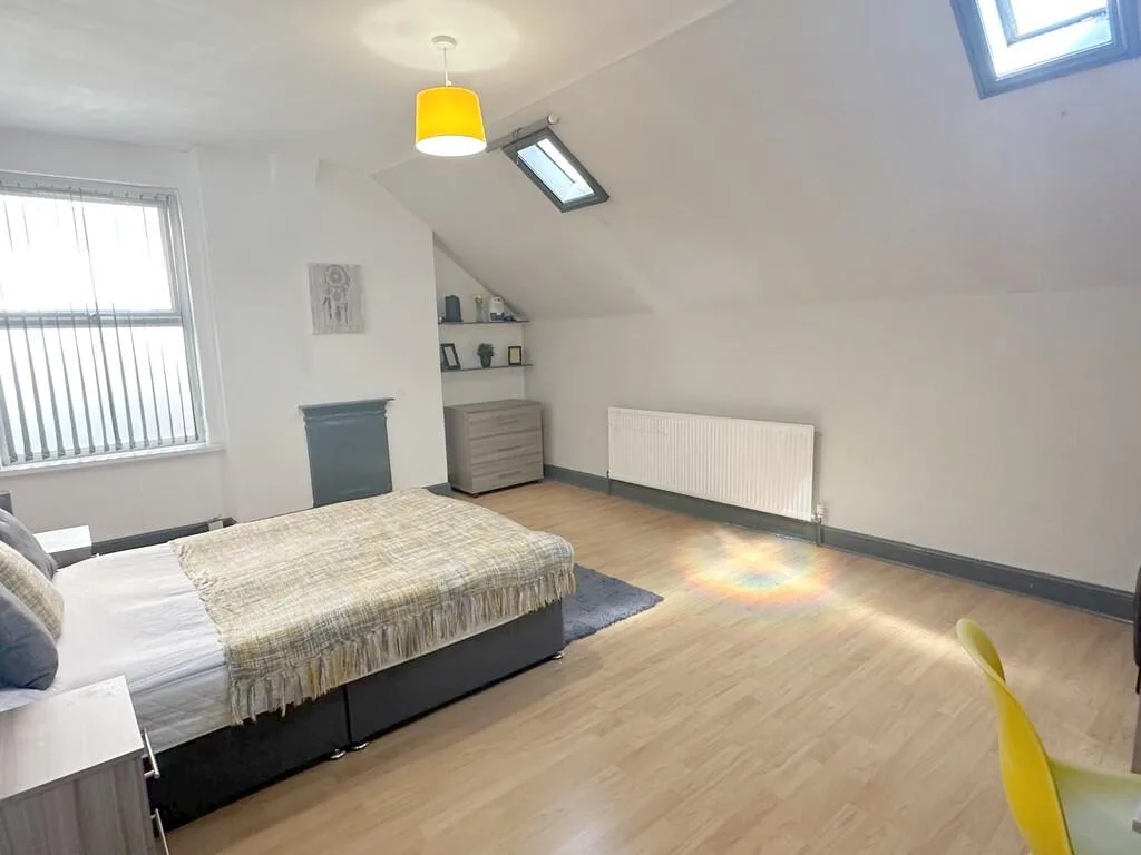 1 bedroom house share for rent