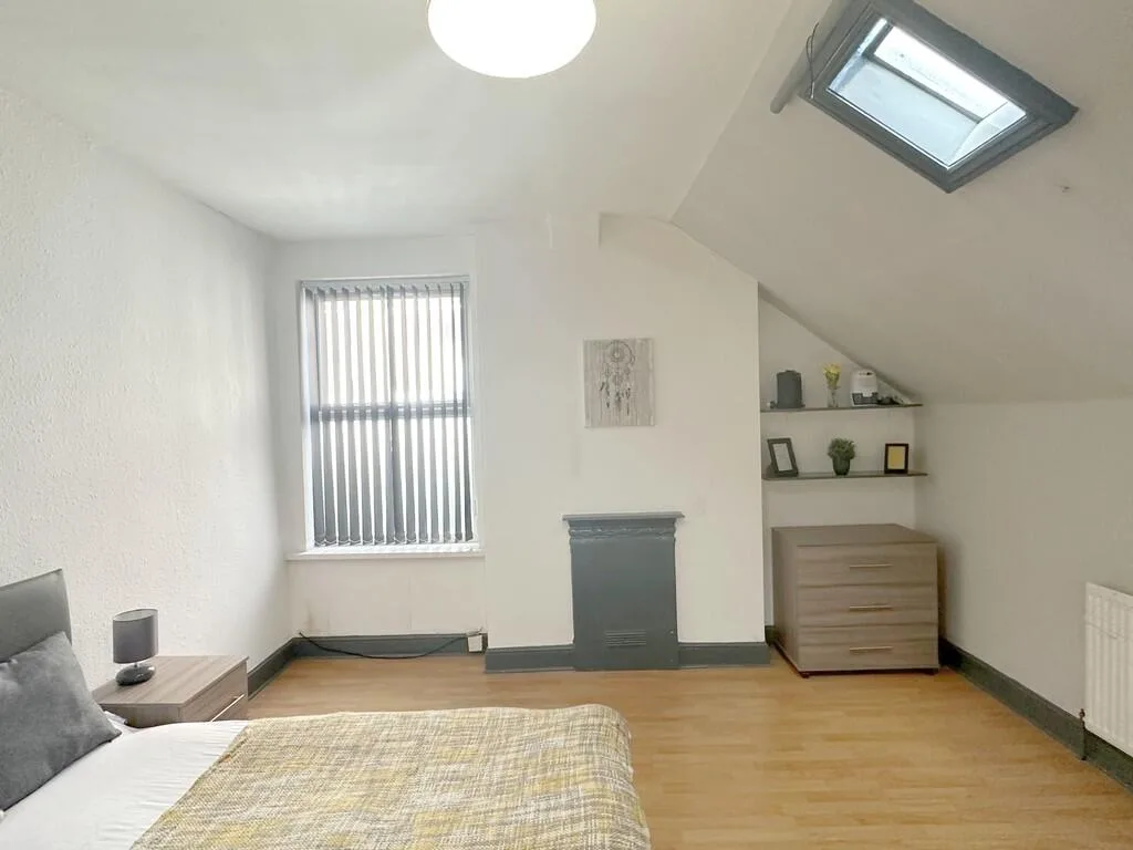 1 bedroom house share for rent