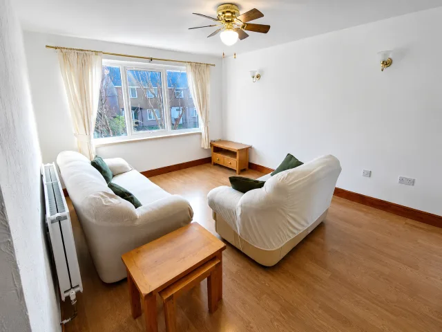 1 bedroom maisonette for rent