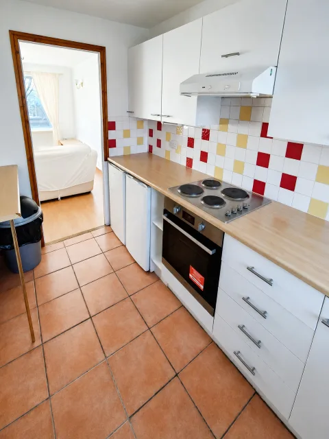 1 bedroom maisonette for rent