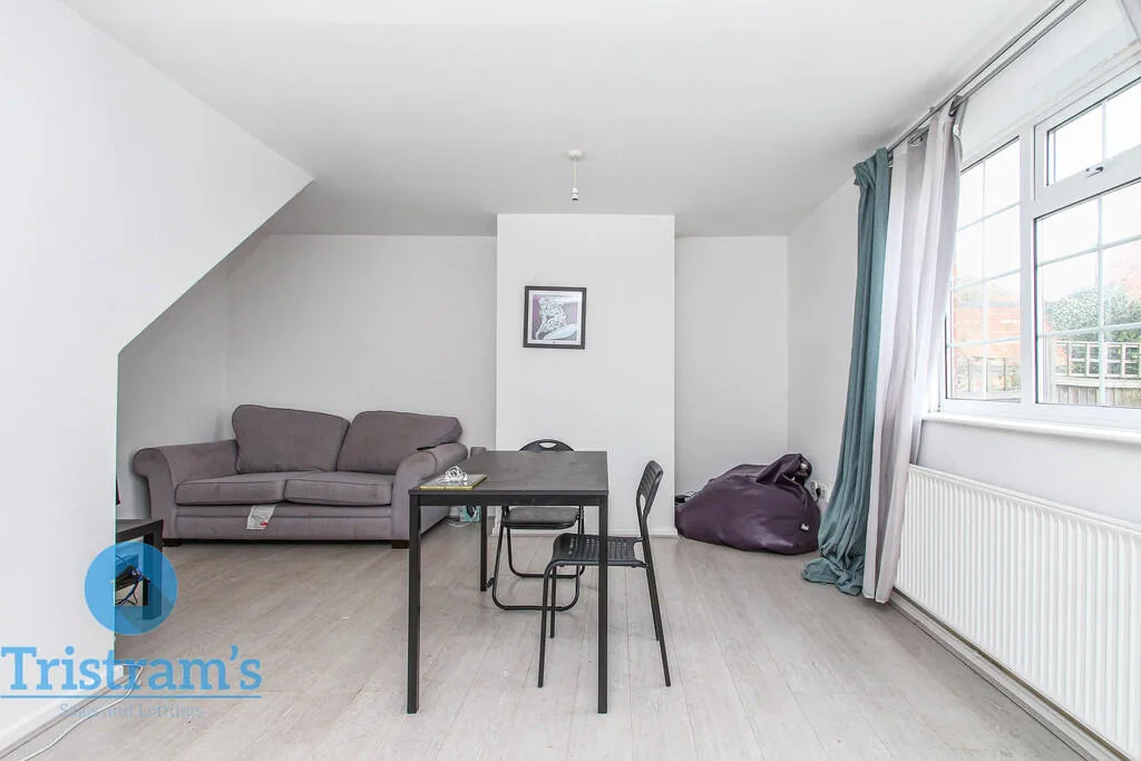 2 bedroom semi-detached house for rent