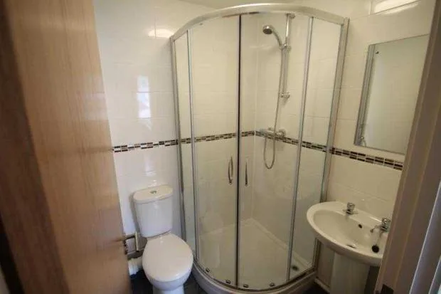2 bedroom ground floor flat for rent