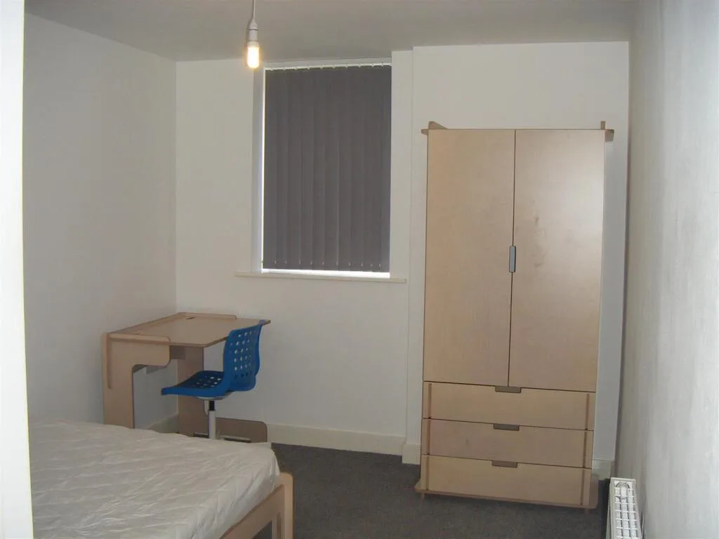 2 bedroom ground floor flat for rent