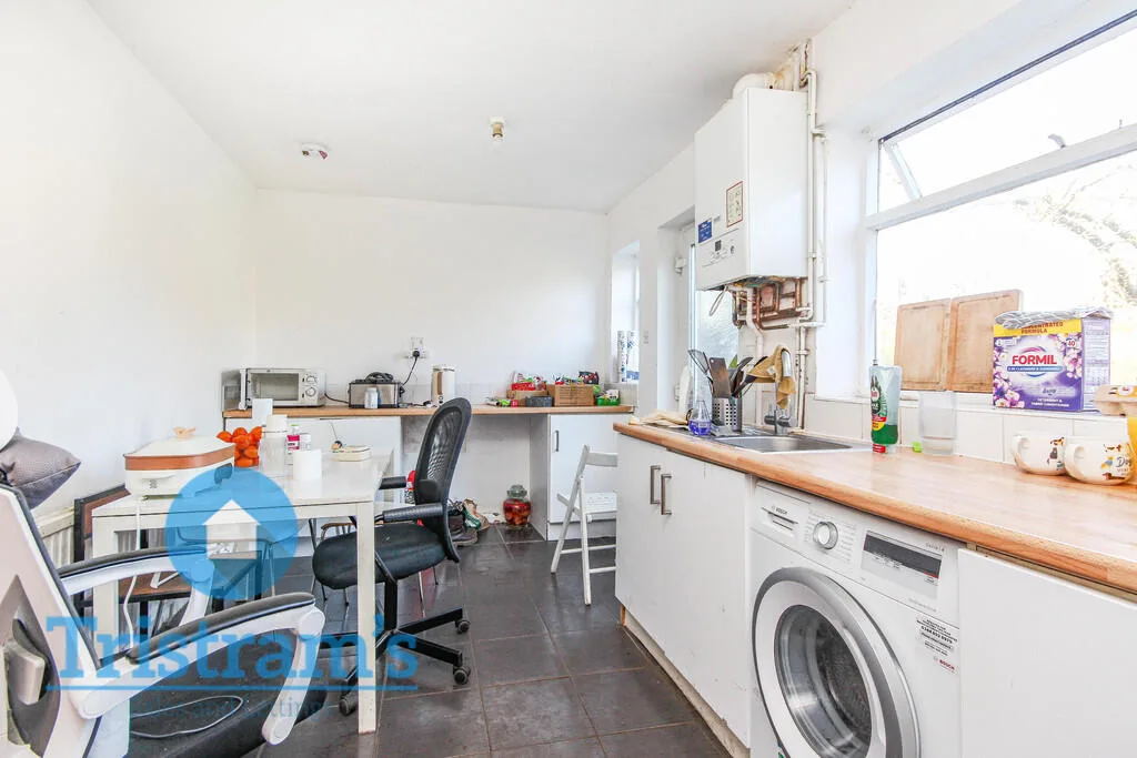 2 bedroom semi-detached house for rent