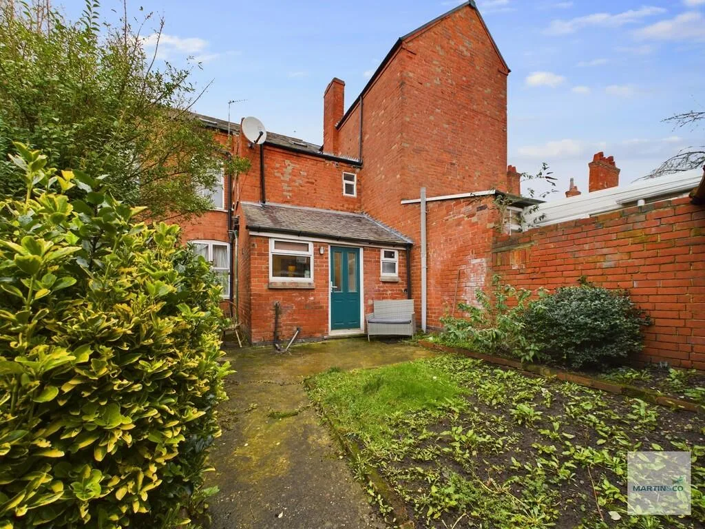 1 bedroom semi-detached house for rent