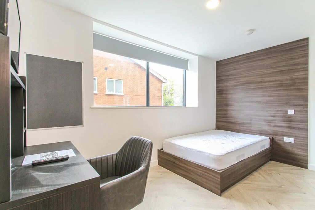 6 bedroom apartment for rent
