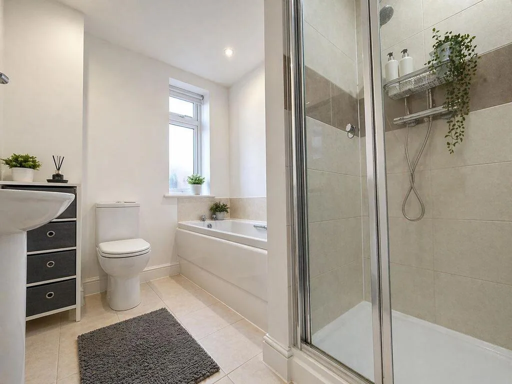 6 bedroom house of multiple occupation for rent