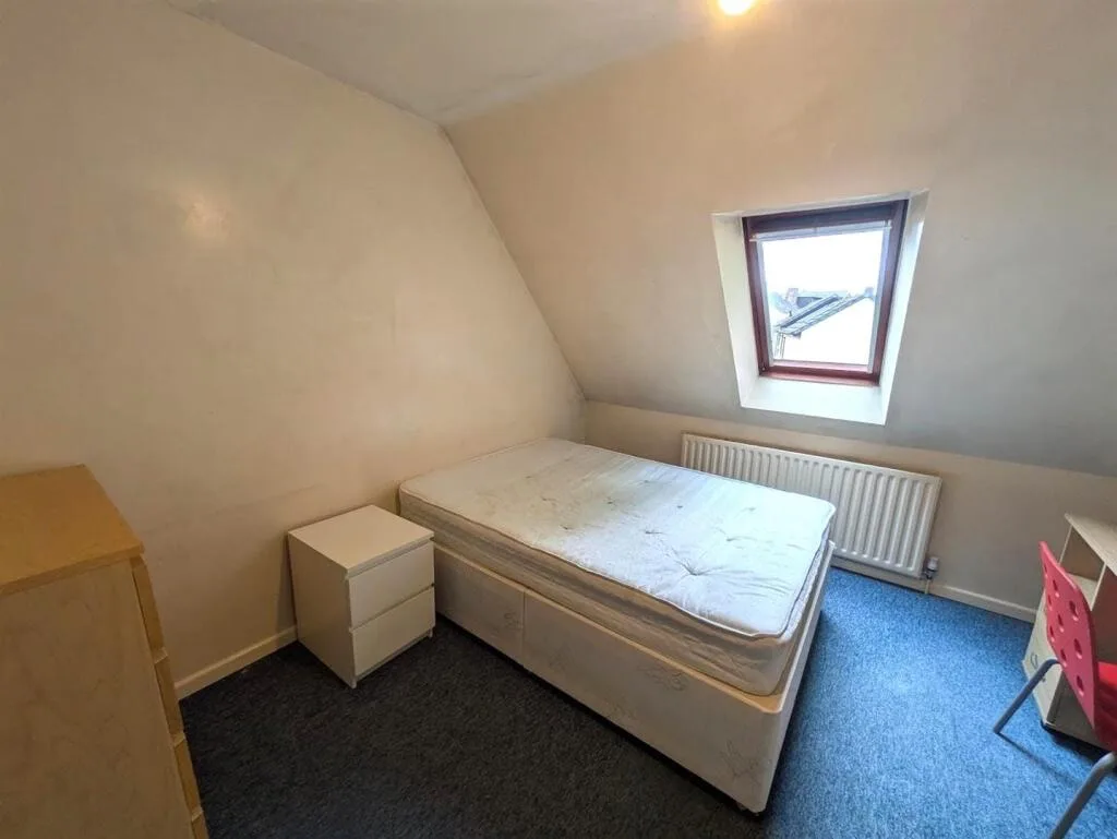 4 bedroom terraced house for rent