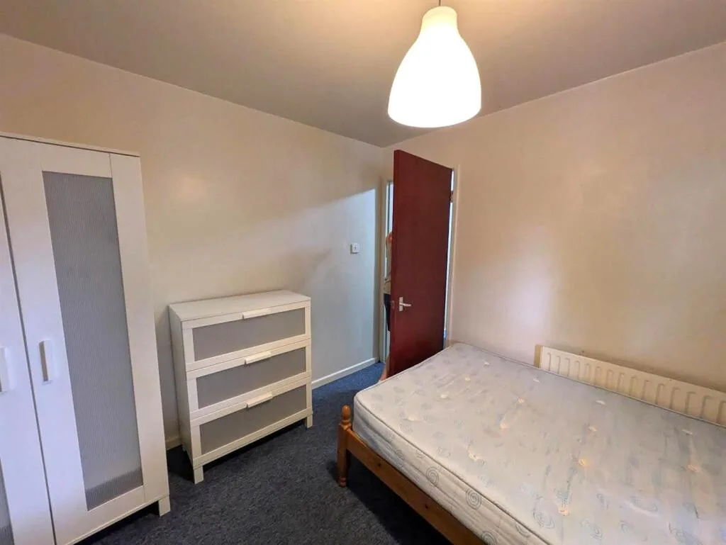 4 bedroom terraced house for rent