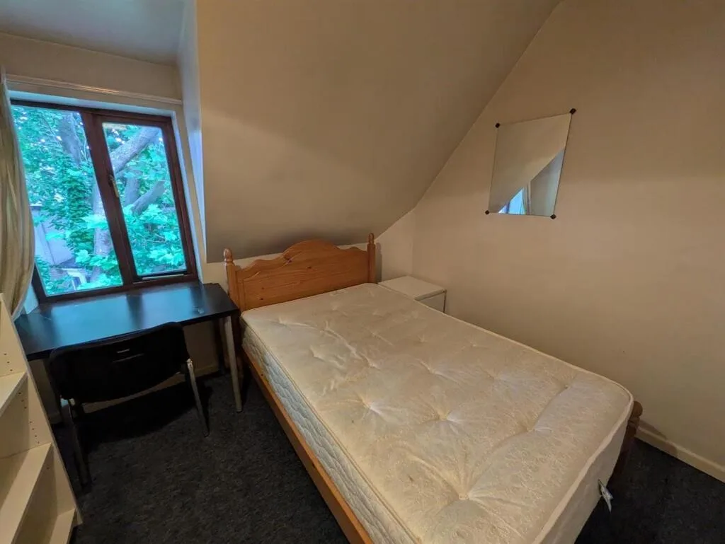 4 bedroom terraced house for rent
