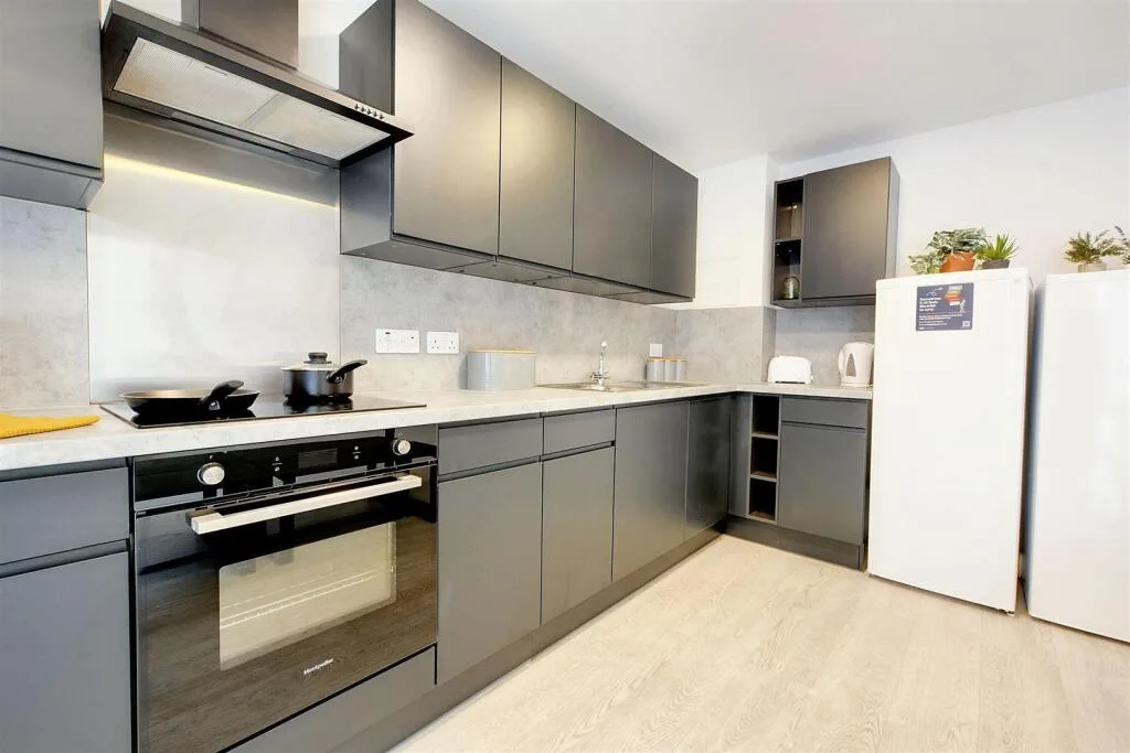 1 bedroom flat share for rent