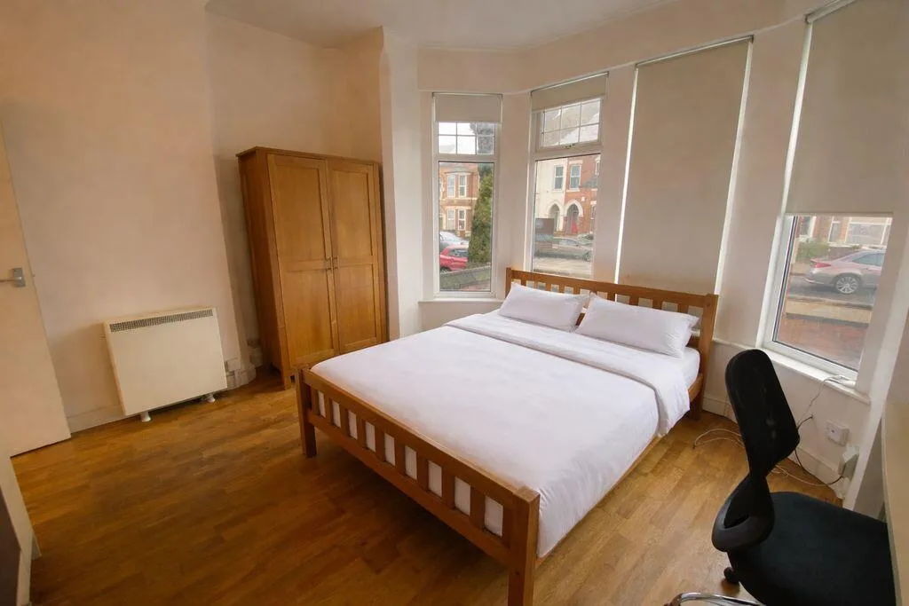 1 bedroom house share for rent