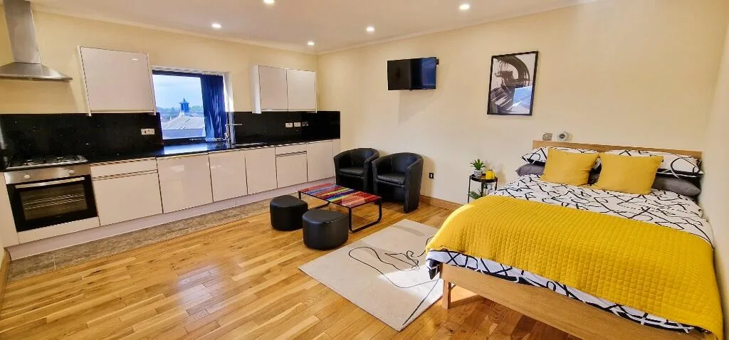 1 bedroom private hall for rent