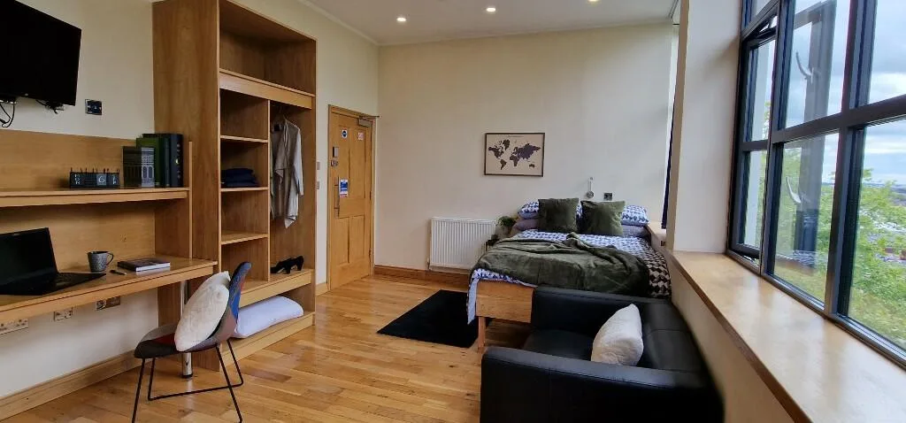 1 bedroom private hall for rent