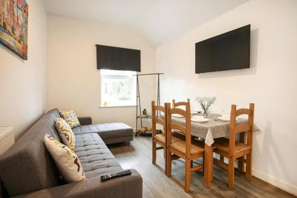 2 bedroom apartment for rent