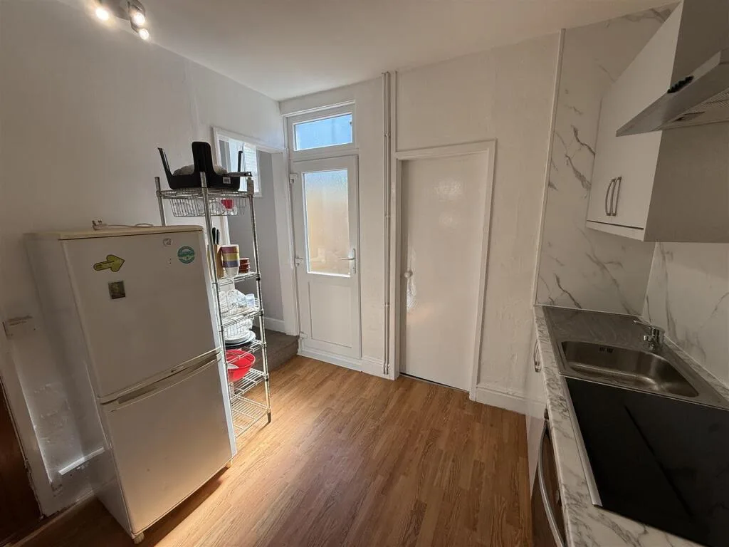 2 bedroom terraced house for rent