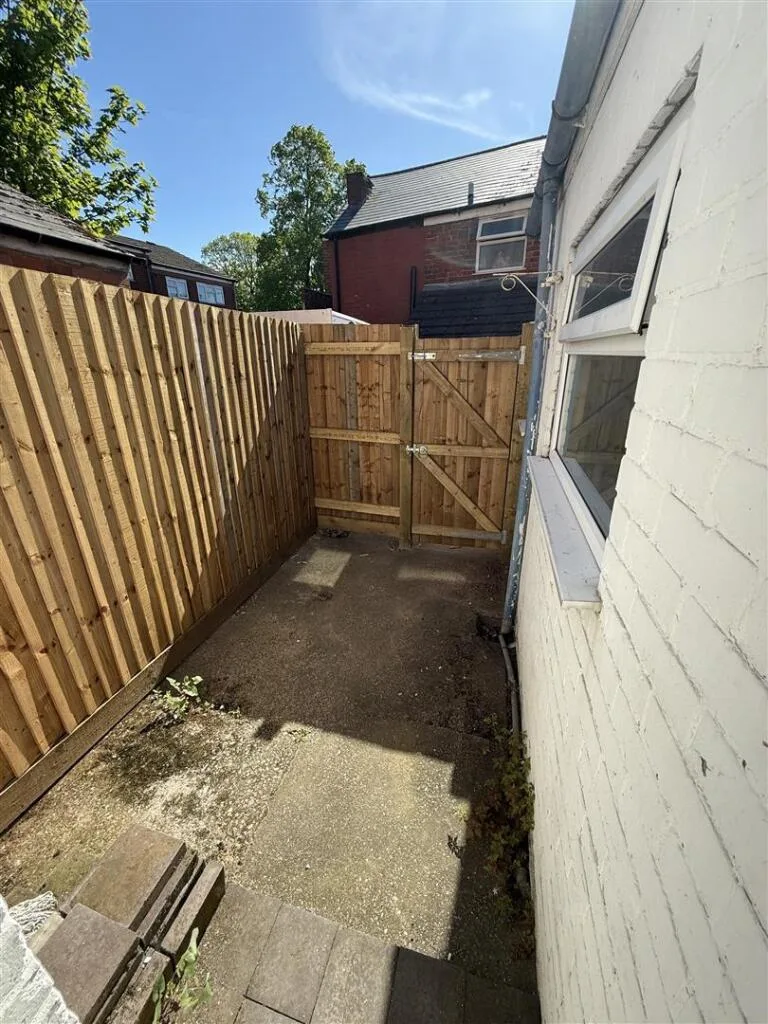 2 bedroom terraced house for rent