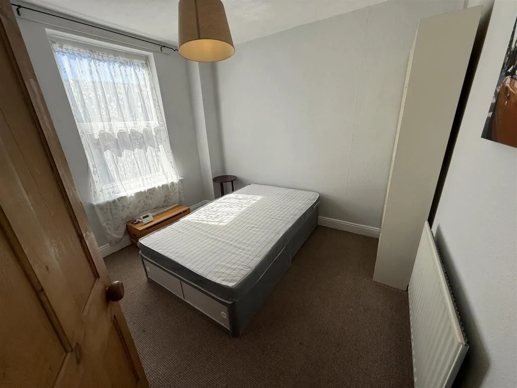 2 bedroom terraced house for rent