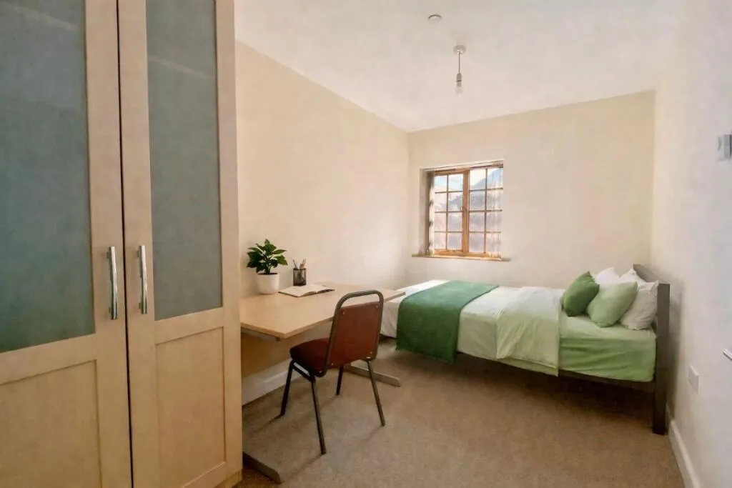 3 bedroom flat for rent