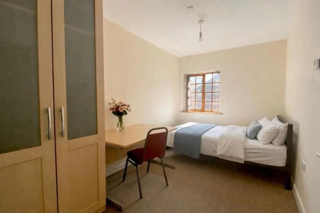 3 bedroom flat for rent