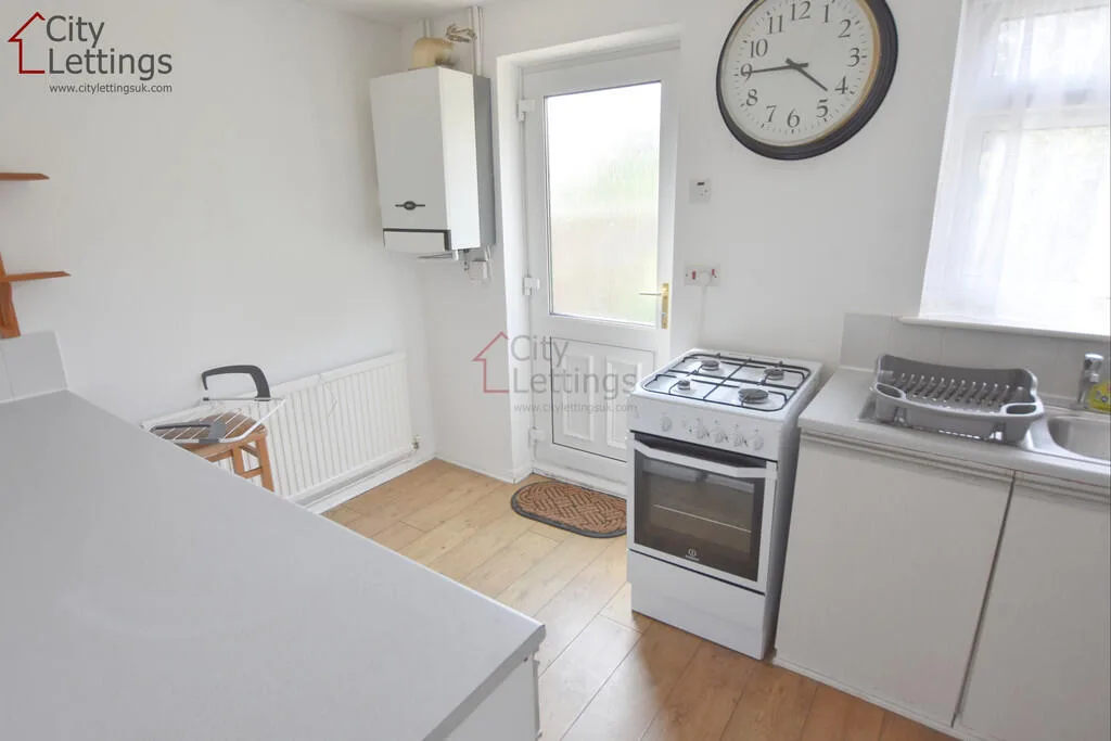 2 bedroom end of terrace house for rent