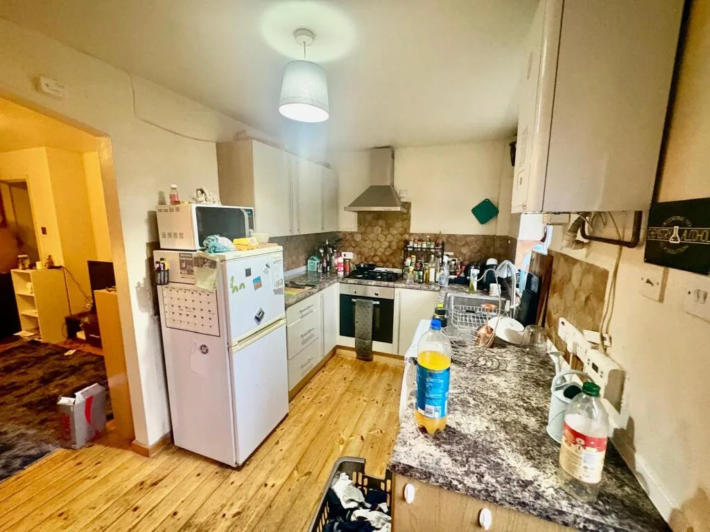2 bedroom end of terrace house for rent