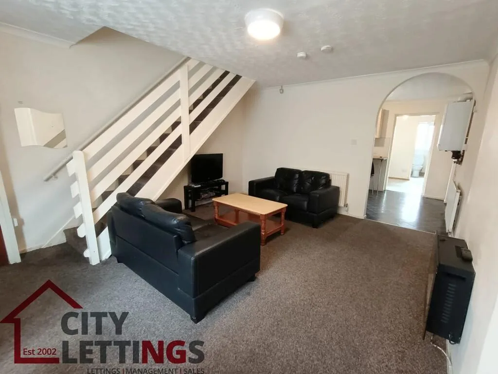 2 bedroom terraced house for rent