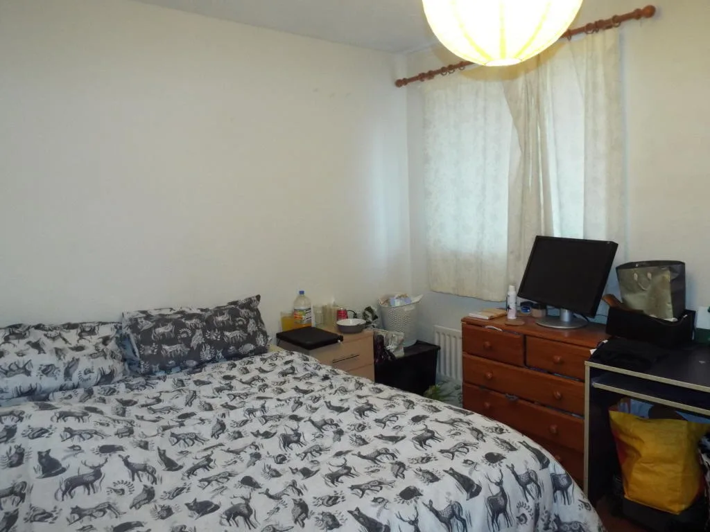 2 bedroom semi-detached house for rent
