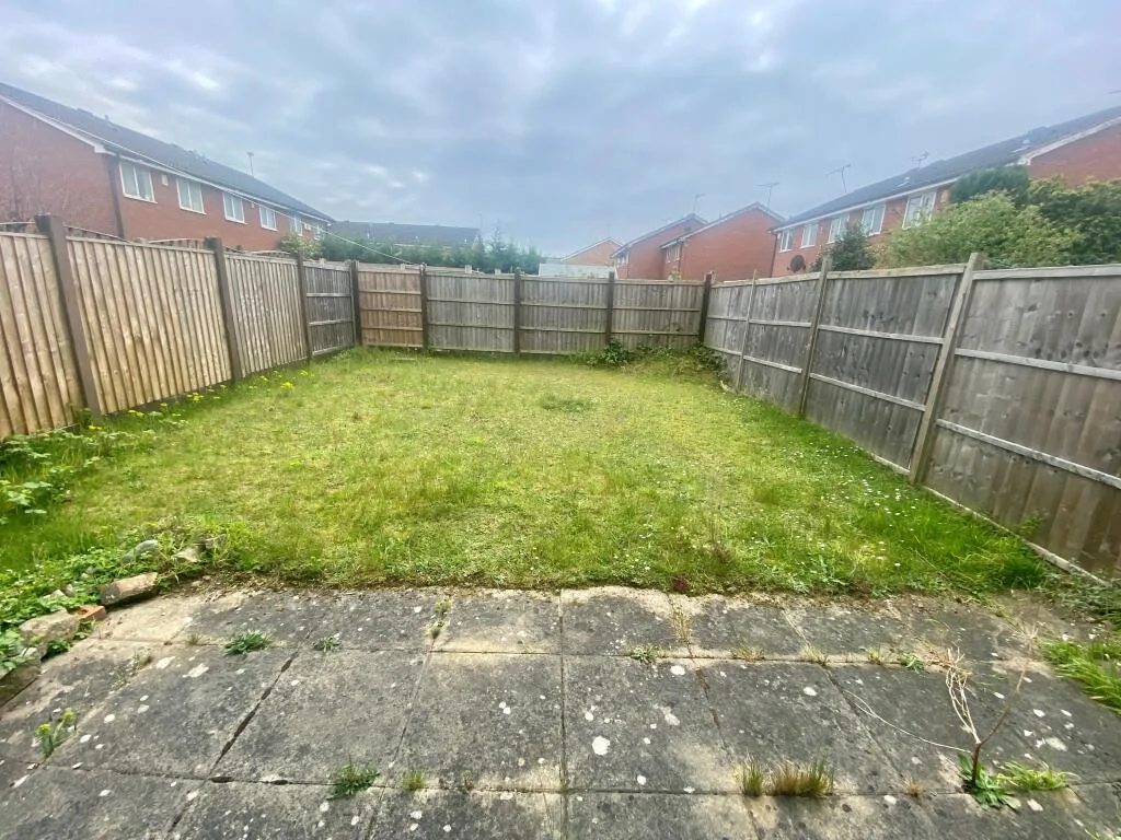 2 bedroom semi-detached house for rent