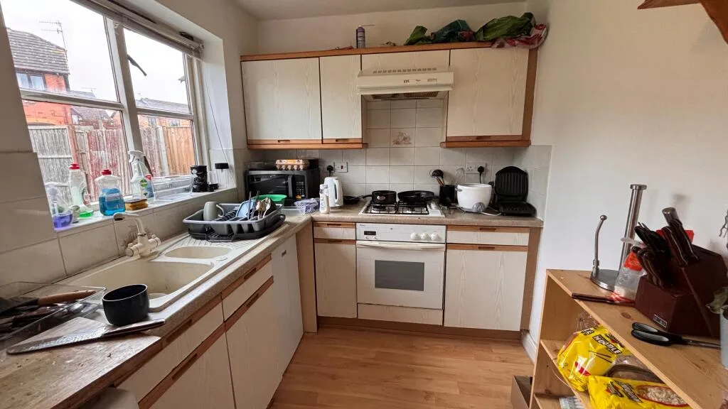 2 bedroom semi-detached house for rent