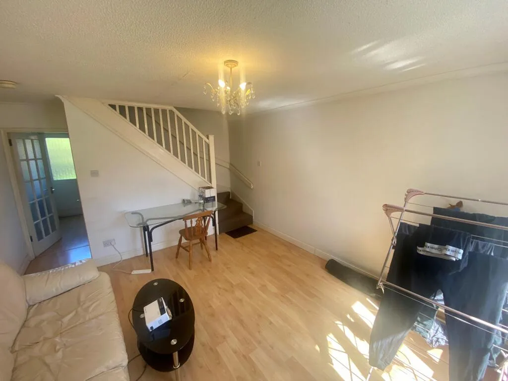 2 bedroom semi-detached house for rent