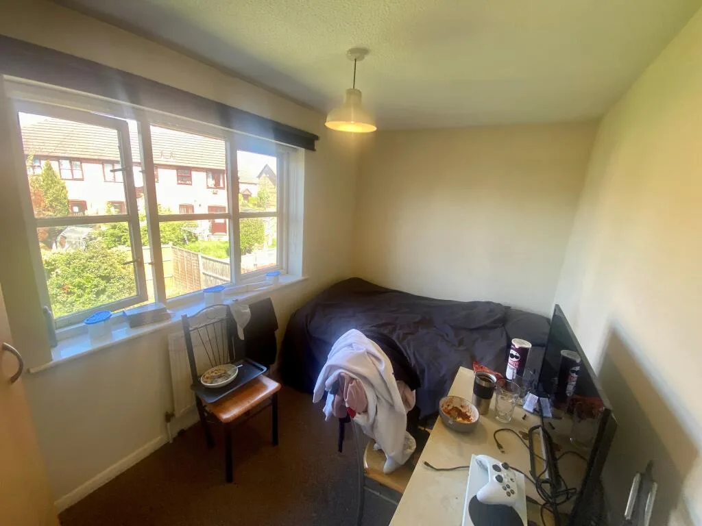 2 bedroom semi-detached house for rent