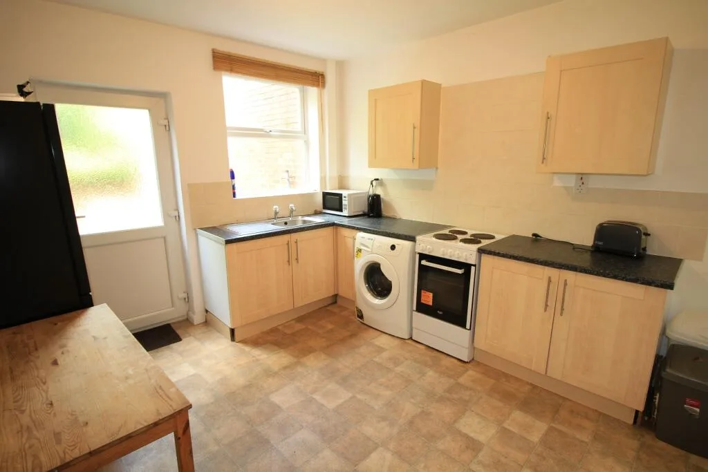 2 bedroom terraced house for rent