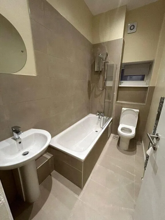 2 bedroom house for rent