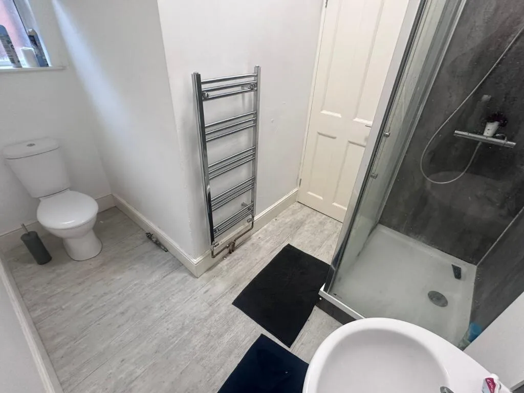 3 bedroom flat for rent
