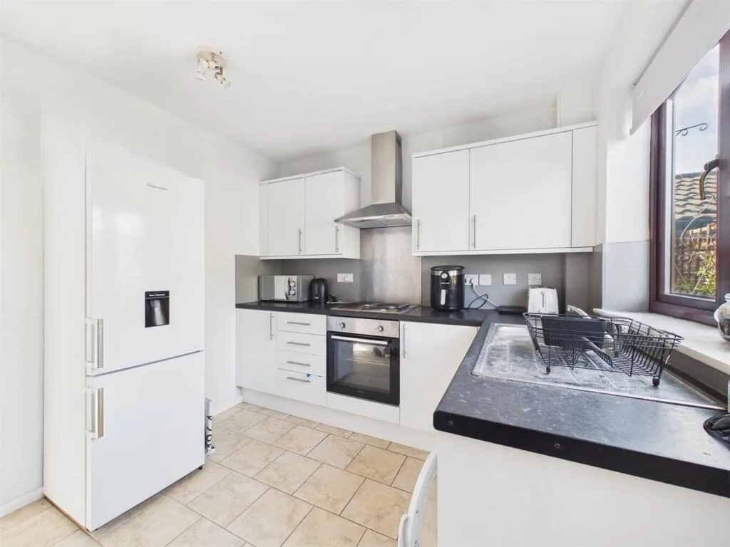 2 bedroom semi-detached house for rent