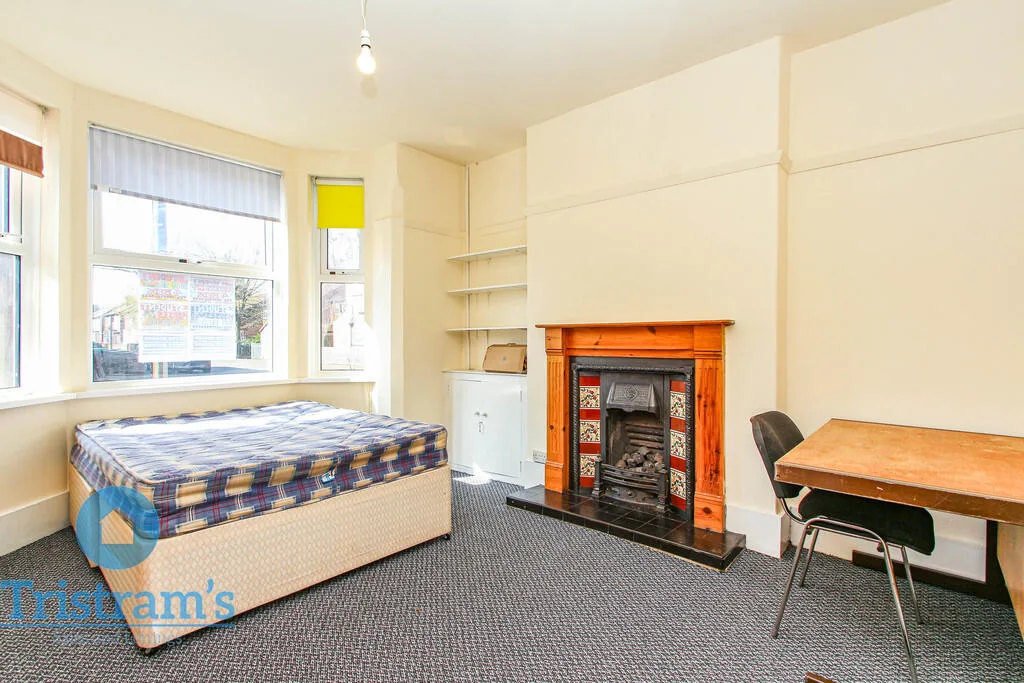 3 bedroom semi-detached house for rent