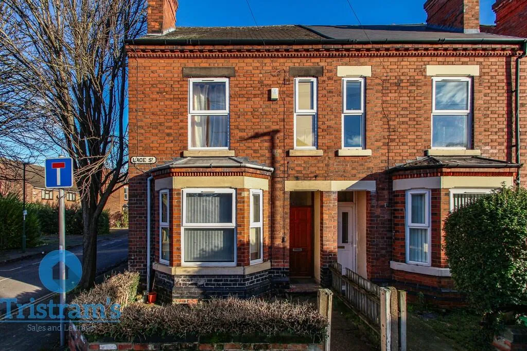 3 bedroom semi-detached house for rent
