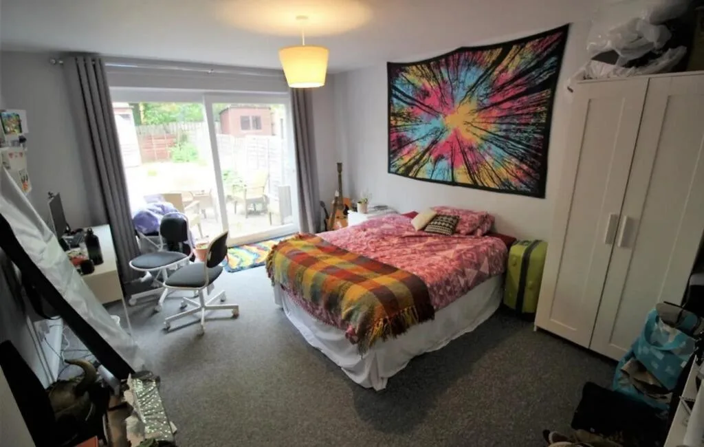 3 bedroom semi-detached house for rent