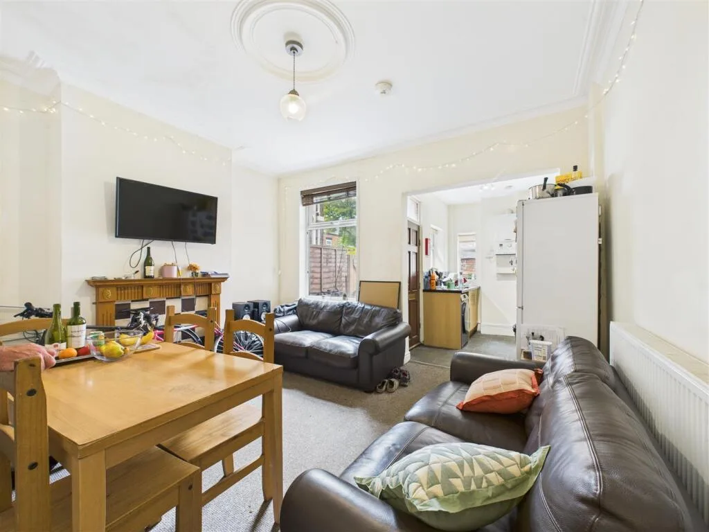 1 bedroom house for rent