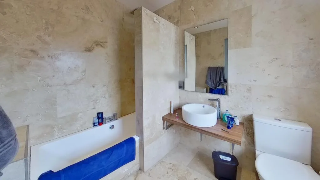 2 bedroom duplex for rent
